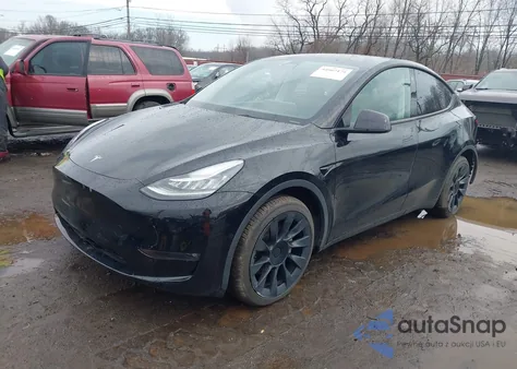 2022 Tesla Model Y Long Range Dual Motor All-Wheel Drive from USA, damaged, VIN 7SAYGDEE2NF414094